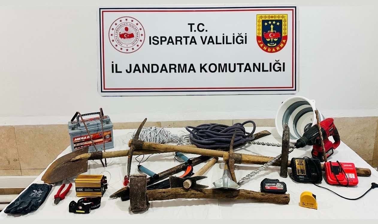 Isparta'da Tarihi Eser Kaçakçılığına Darbe: 20 Gözaltı