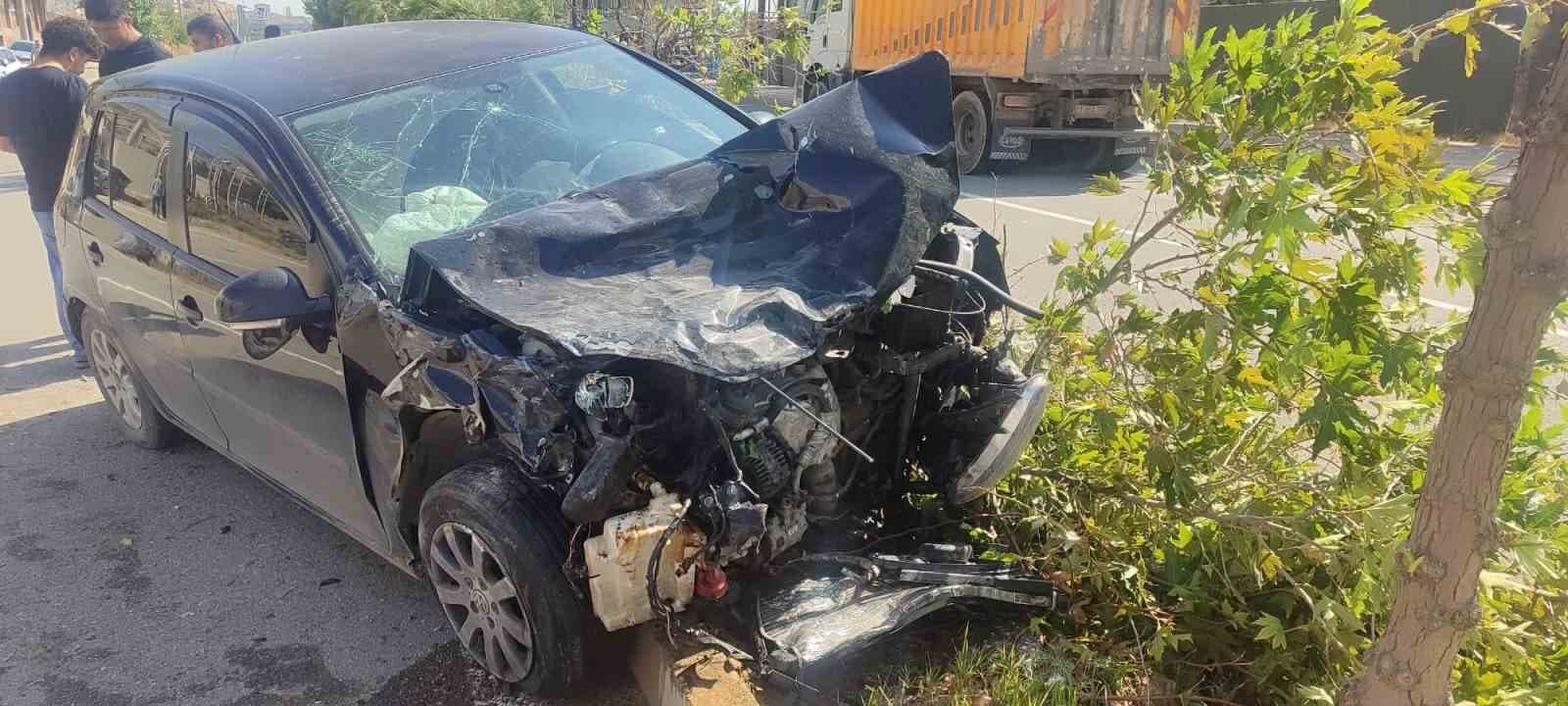 Silvan'da İki Aracın Çarpıştığı Kazada 2 Kişi Yaralandı