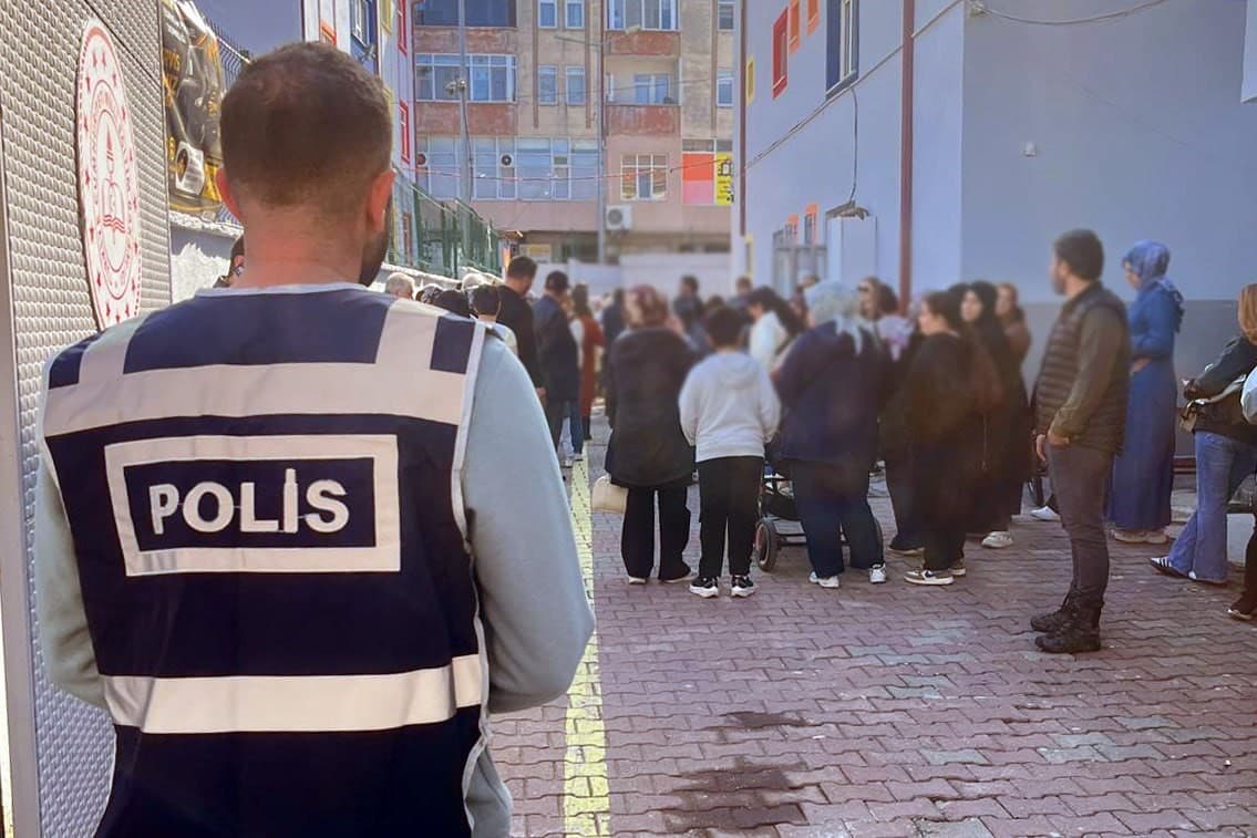 Karasu'da Okul Çevrelerinde Güvenlik Önlemleri Artırıldı