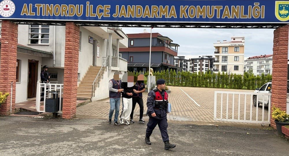 Ordu'da Evden Altın ve Para Çalan İki Kişi Tutuklandı