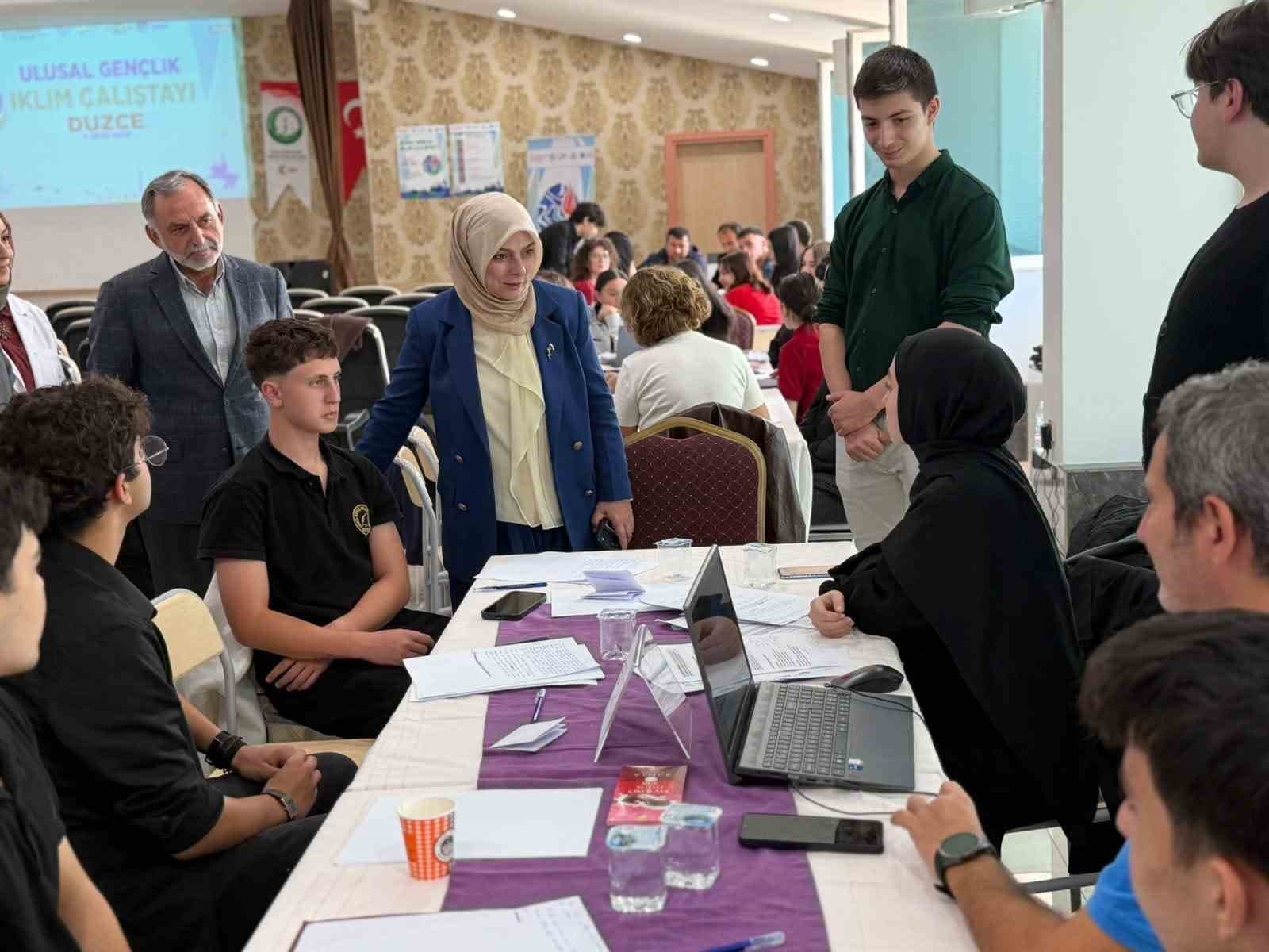 Lise Öğrencileri İklim Değişikliği İçin Çözüm Yolları Üretti