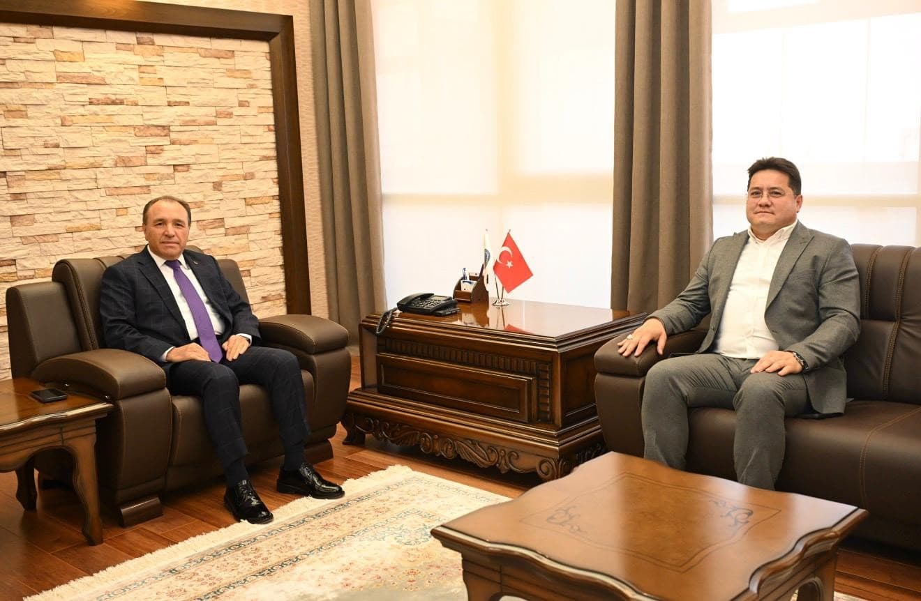Bolvadin'de Üniversite Öğrencilerinin Ulaşım Sorunları Görüşüldü