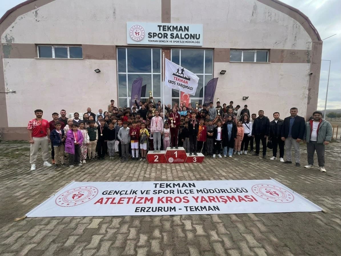 Tekman'da Okullar Arası Spor Yarışmaları Tamamlandı: Kazananlar Belli Oldu