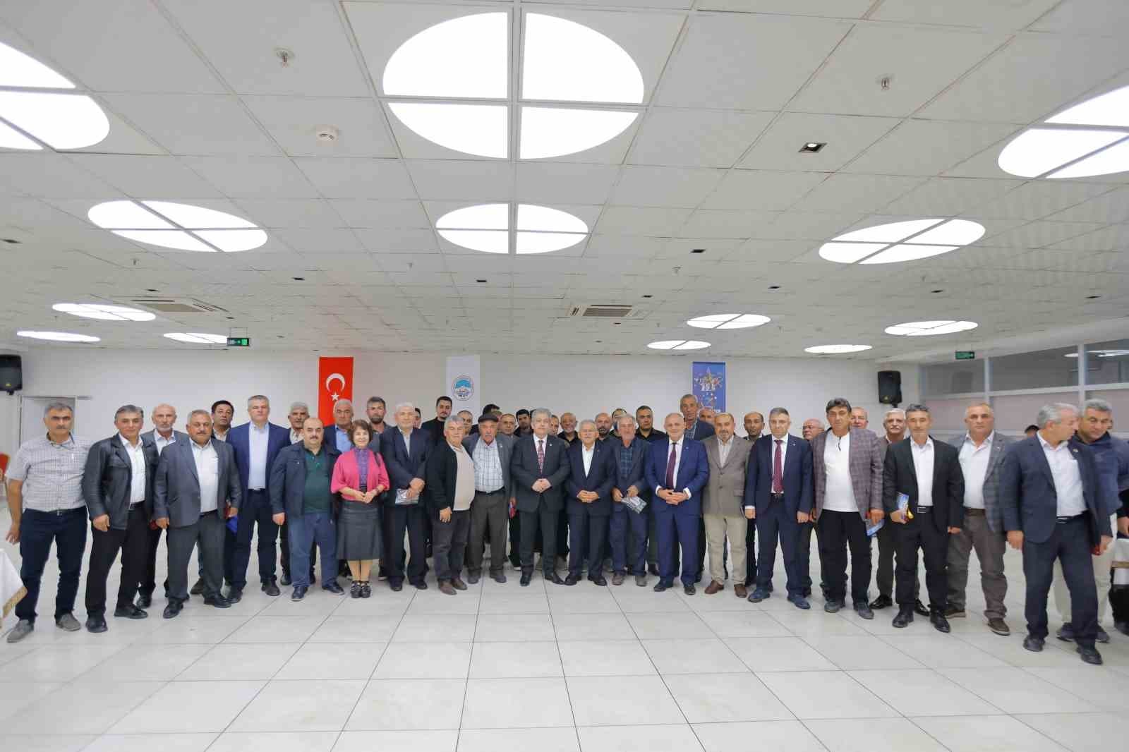 Başkan Büyükkılıç Yahyalı'da Muhtarlarla İstişare Toplantısı Gerçekleştirdi