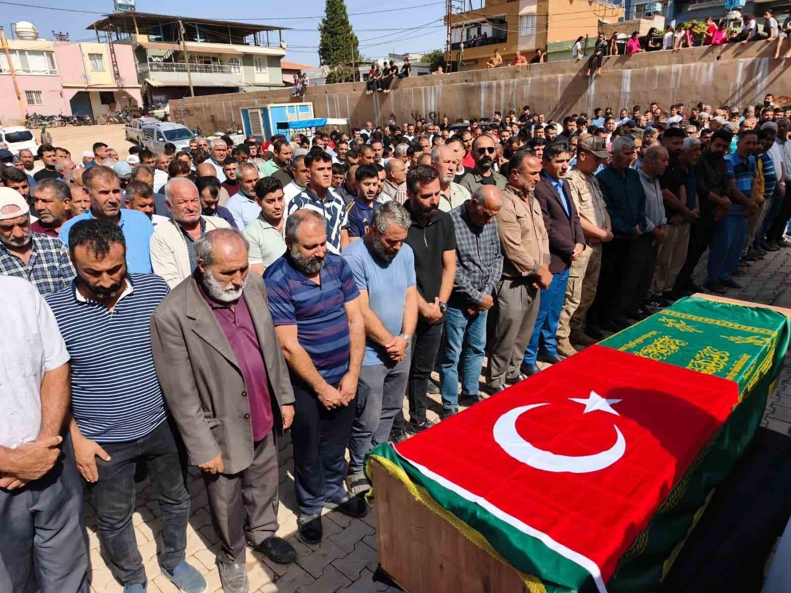 Gemi Faciasında Kaybolan Mustafa Demir, Kardeşinin Yanına Defnedildi