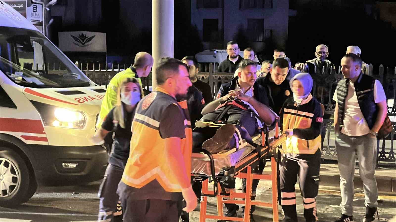 Adapazarı'nda Zincirleme Trafik Kazası: 4 Yaralı