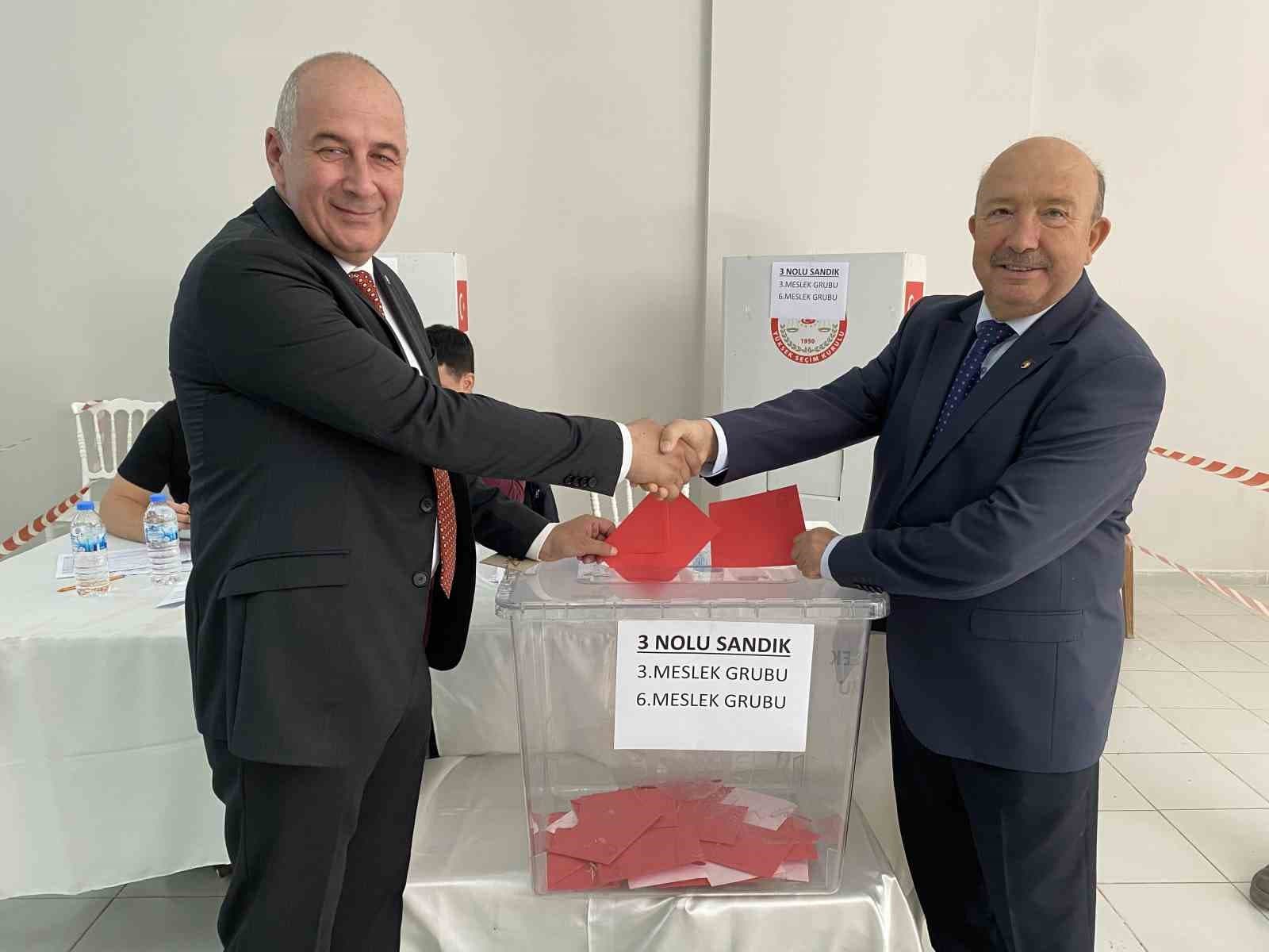 Alaşehir Ticaret ve Sanayi Odası'nda Bayrak Değişimi