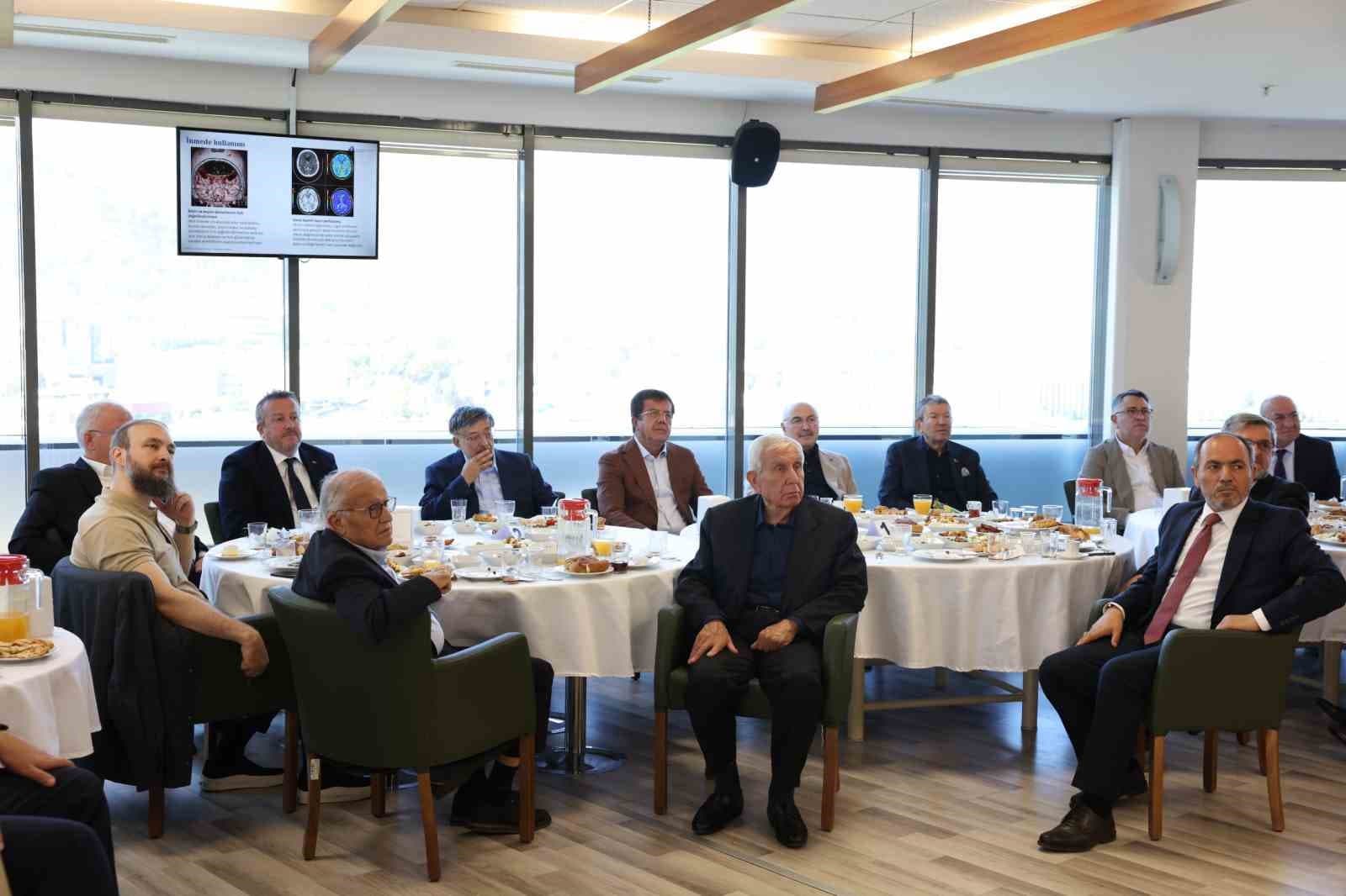 Türkiye'nin İlk Sanal Anjiyo BT Cihazı Pamukkale Üniversitesi'nde Hizmete Girdi