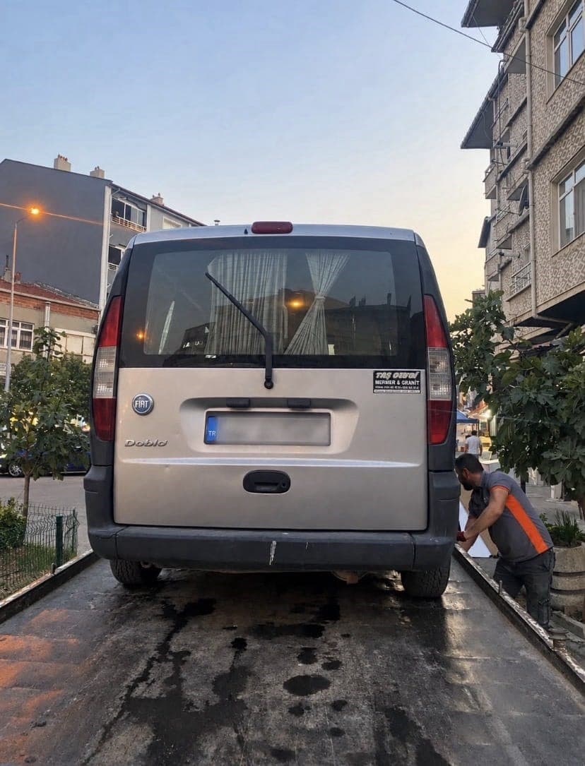 Uzunköprü'de Araçta 14 Düzensiz Göçmen Yakalandı