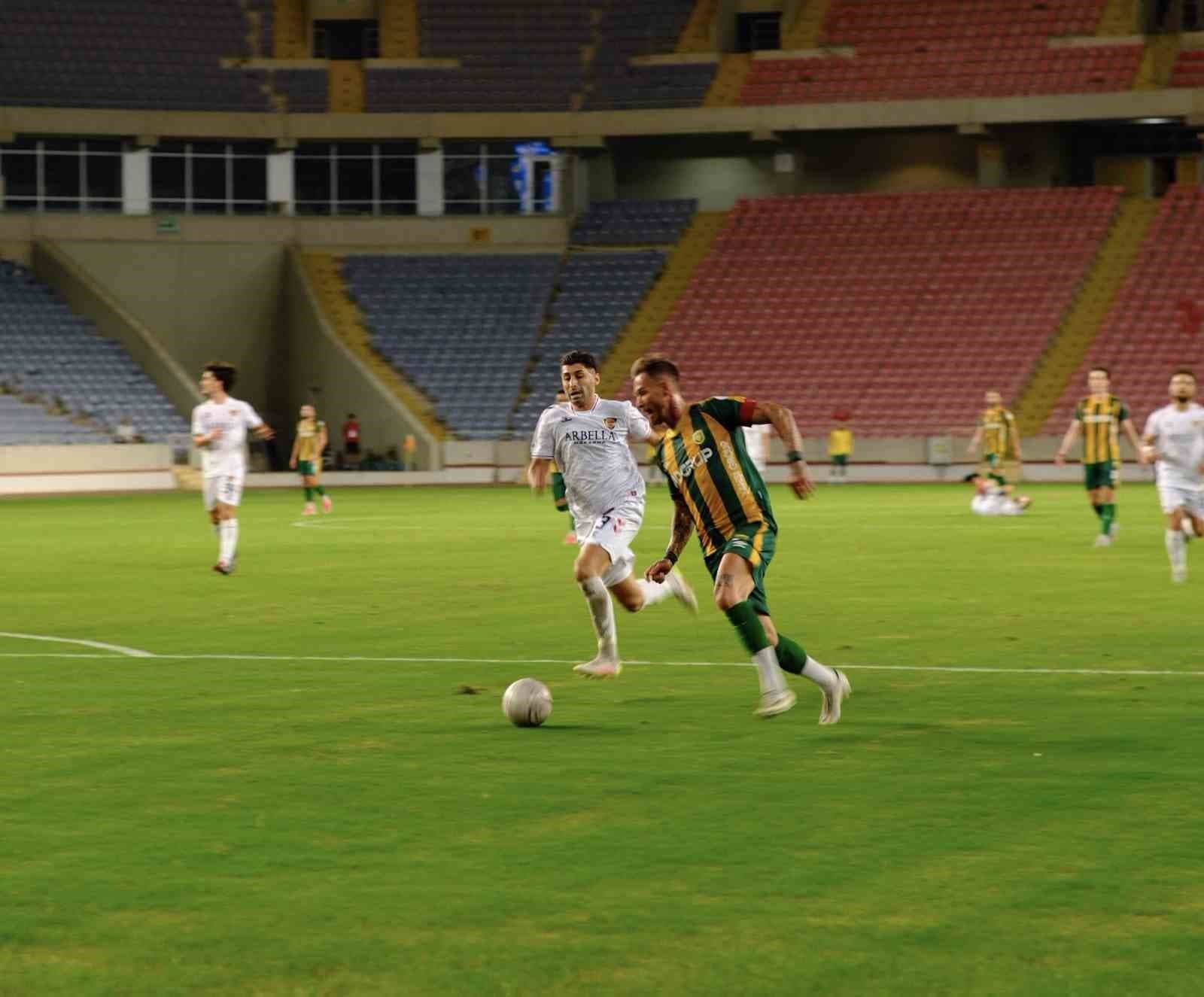 Osmaniyespor FK'nın Galibiyet Dönüşü Otobüsüne Taşlı Saldırı