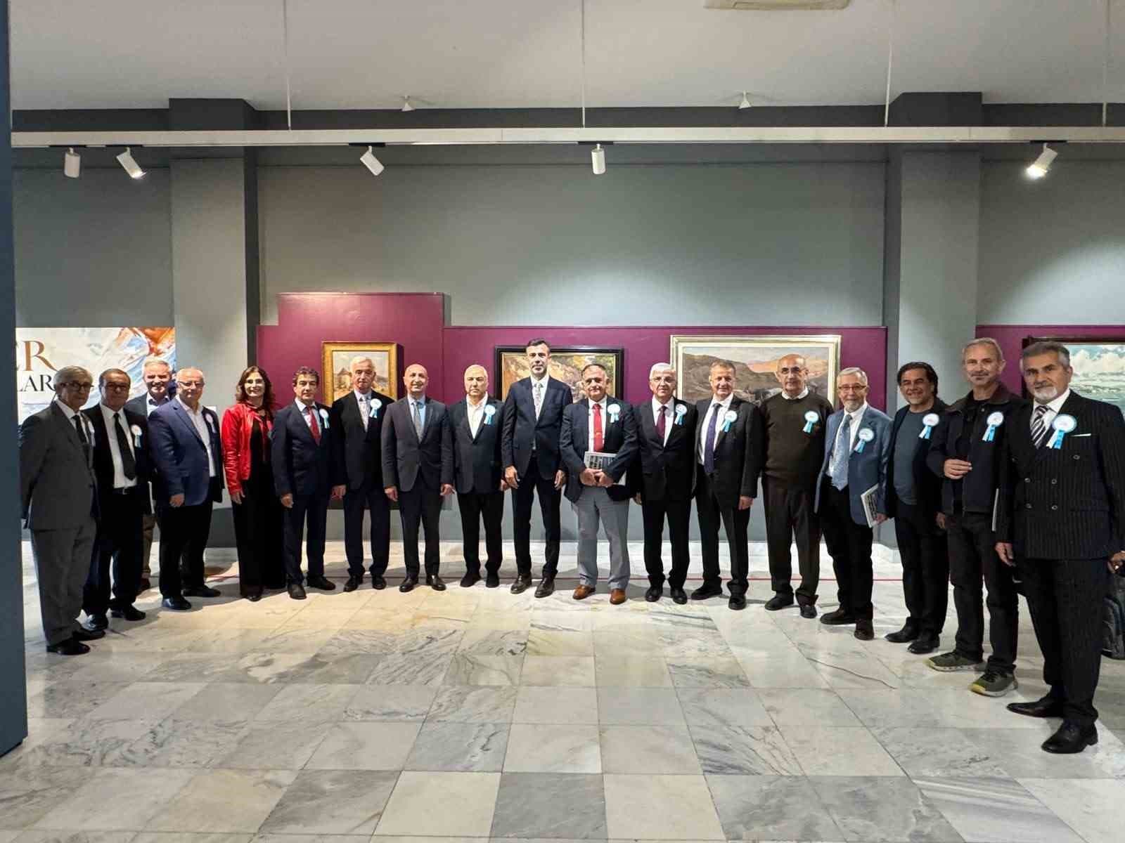 Ankara'da İki Kuşak Asker Ressamın Eserleri Buluştu