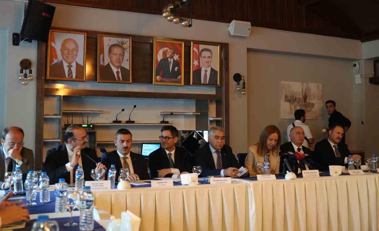 2. Palandöken Ekonomi Forumu'nun Teması Belirlendi: Küresel Belirsizlik Altında Sermaye