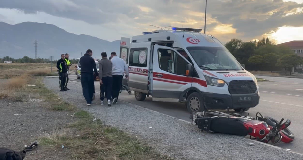 Erzincan'da Motosiklet Kazası: 1 Yaralı