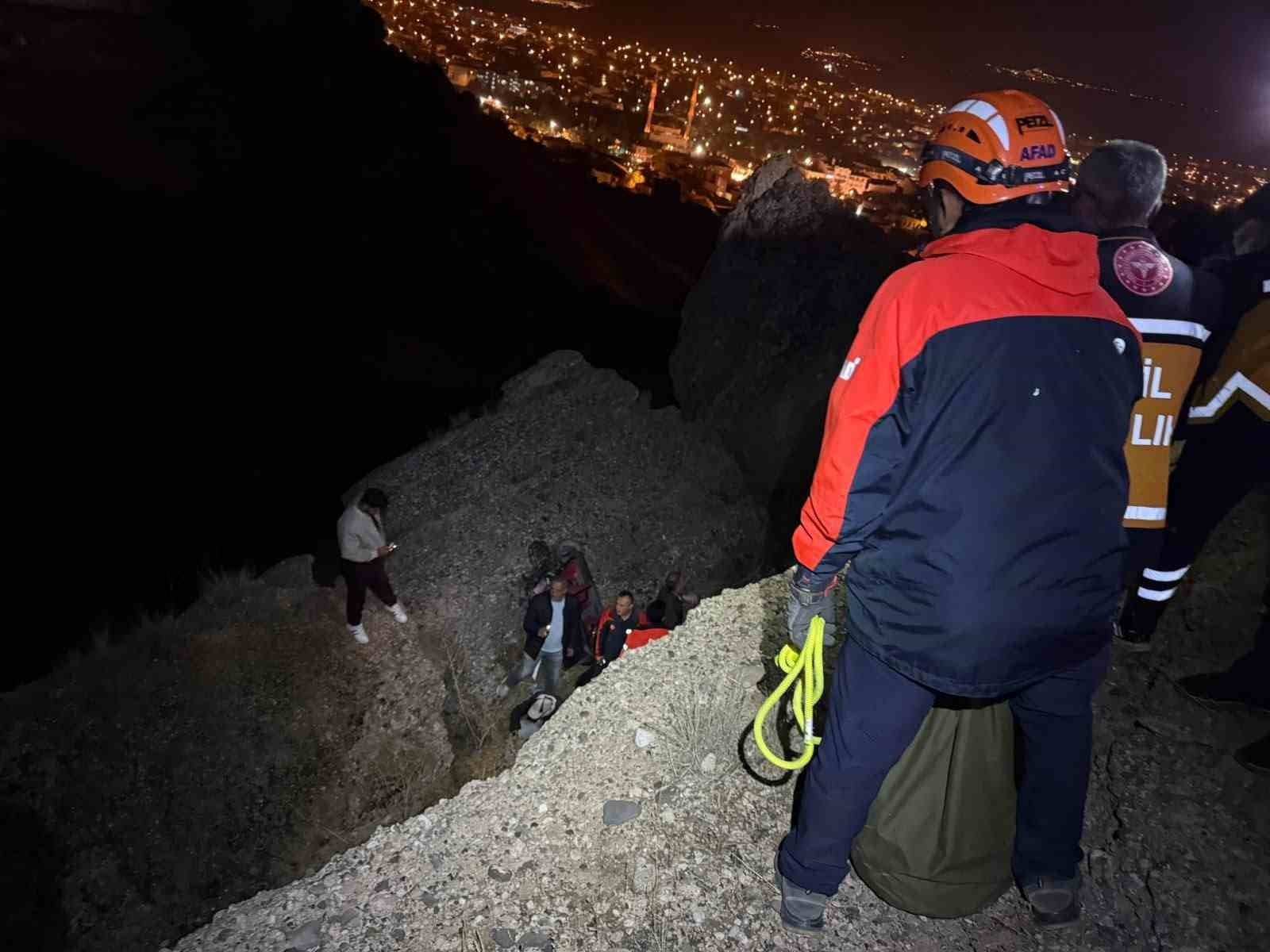 Avanos'ta Yolunu Kaybeden Motosikletli Uçuruma Düştü