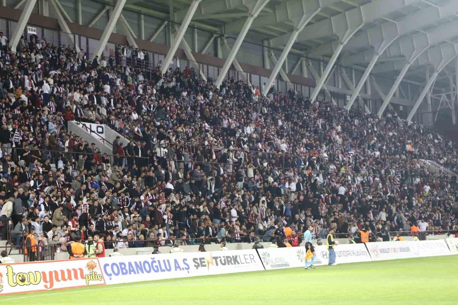 Elazığspor - Arnavutköy Belediyespor Karşılaşmasının Biletleri Satışa Sunuldu