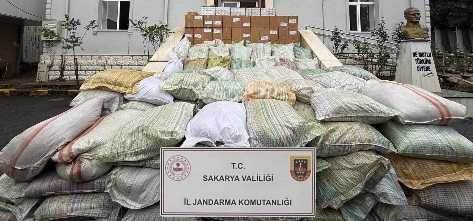 Sakarya'da Kaçakçılık Operasyonu: 3 Milyon Liralık Ürün Ele Geçirildi