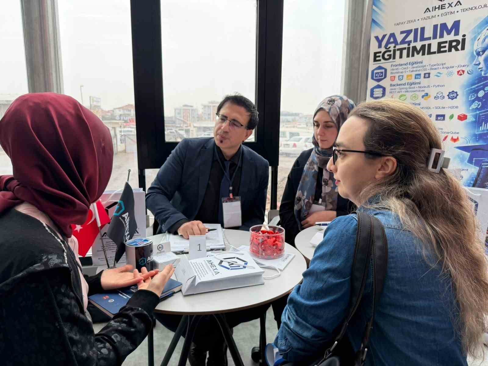 Malatya'da Genç Mezunlar ve İşverenler Bir Araya Geldi