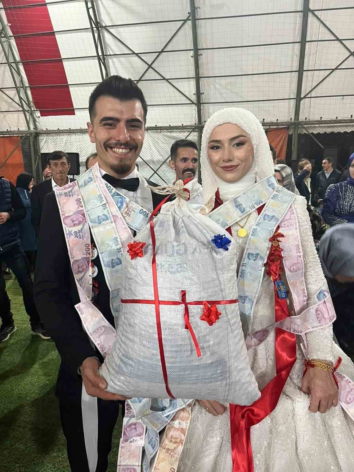 Giresun'da Sıra Dışı Düğün Hediyesi: Altın Yerine Bir Çuval Fındık