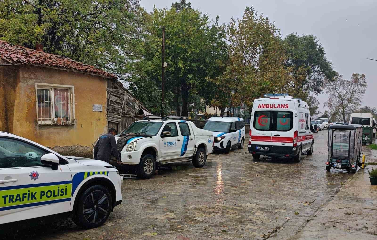 Malkara'da Resmi Araç ile Motosiklet Çarpıştı: 1 Yaralı