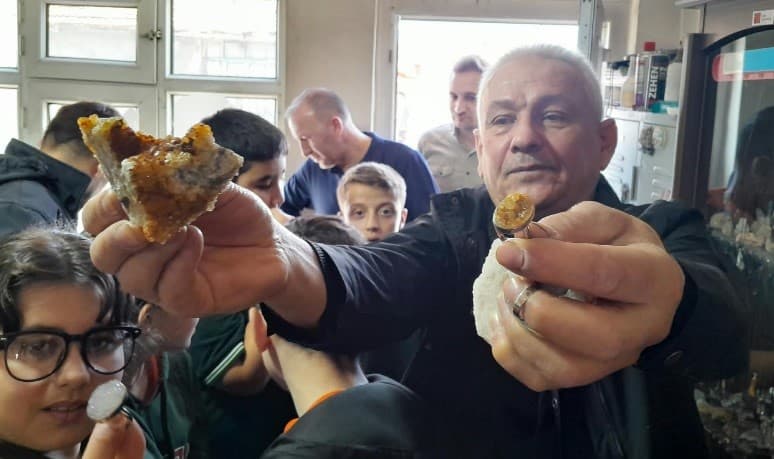 Tavşanlılı Öğrenciler Taş Sanatının İnceliklerini Yerinde Öğrendi