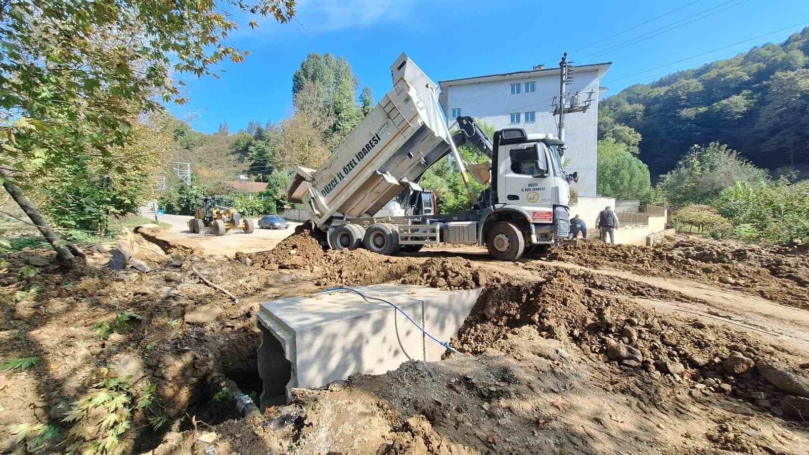 Dokuzdeğirmen Köyü Yolunda Menfez Çalışmaları Tamamlandı