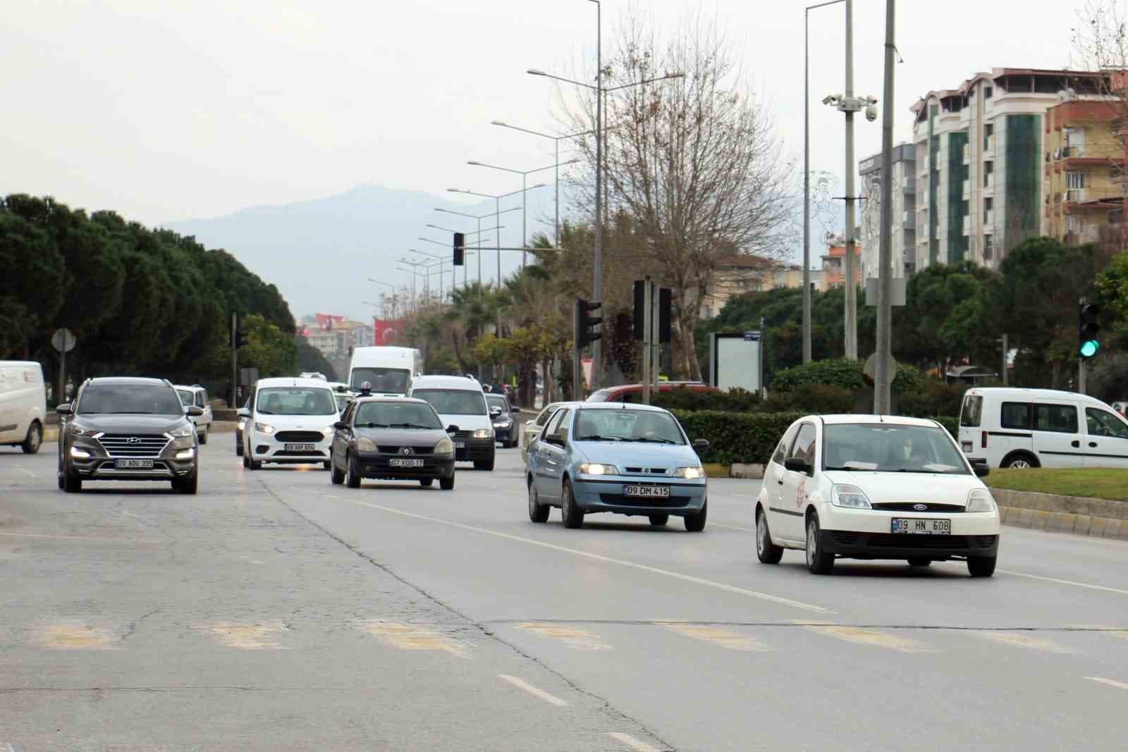 Aydın'daki Toplam Araç Sayısı 697 Bin Seviyesine Ulaştı