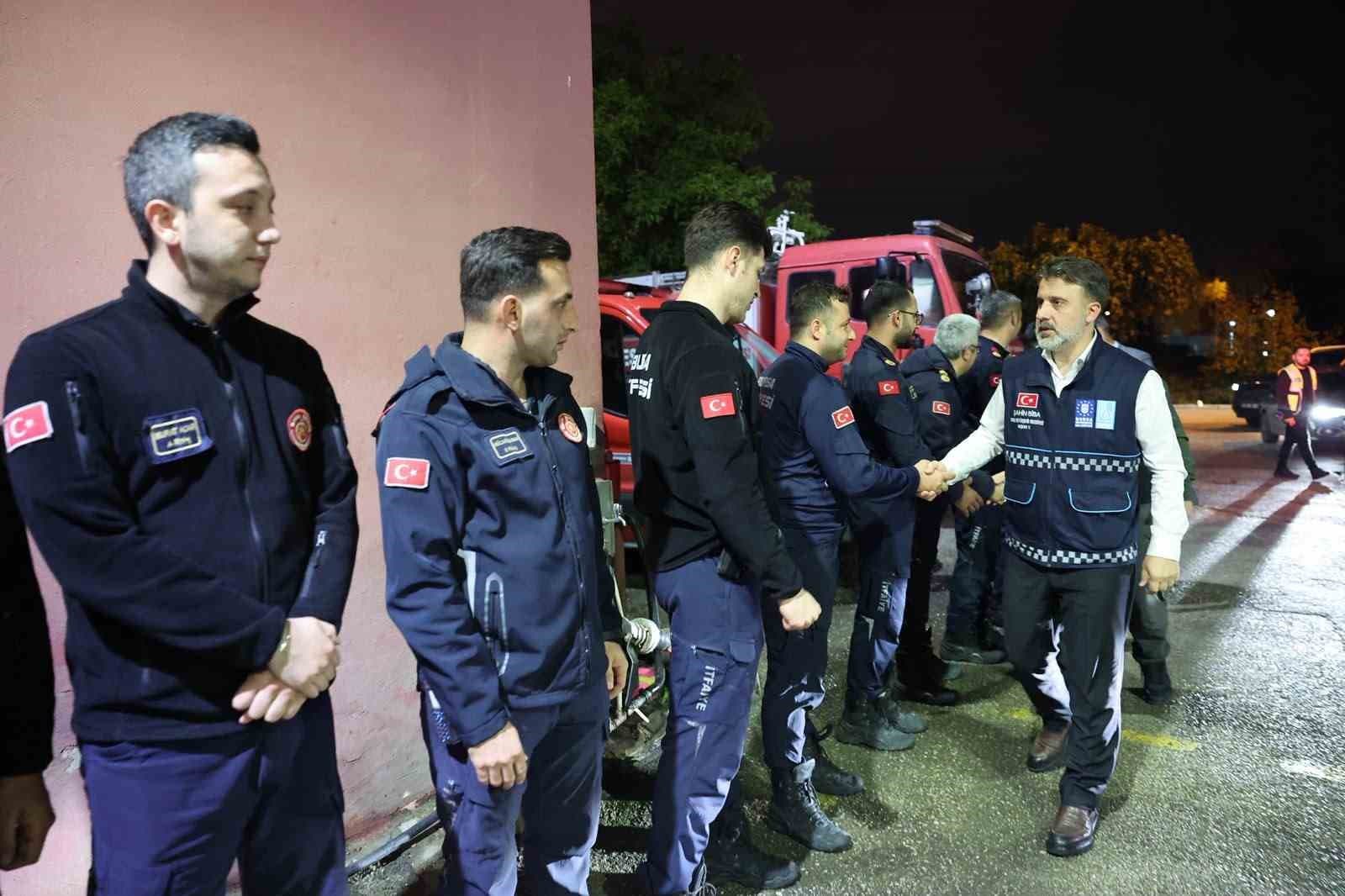 Bursa'da Kuvvetli Yağış Alarmı: Binlerce Personel ve Yüzlerce Araç Sahada