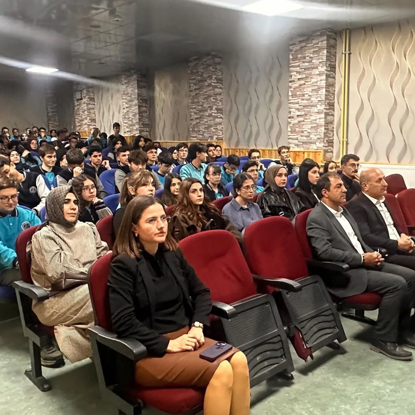 Bayburt Fen Lisesi Öğrencilerine Erasmus+ ve eTwinning Tanıtıldı