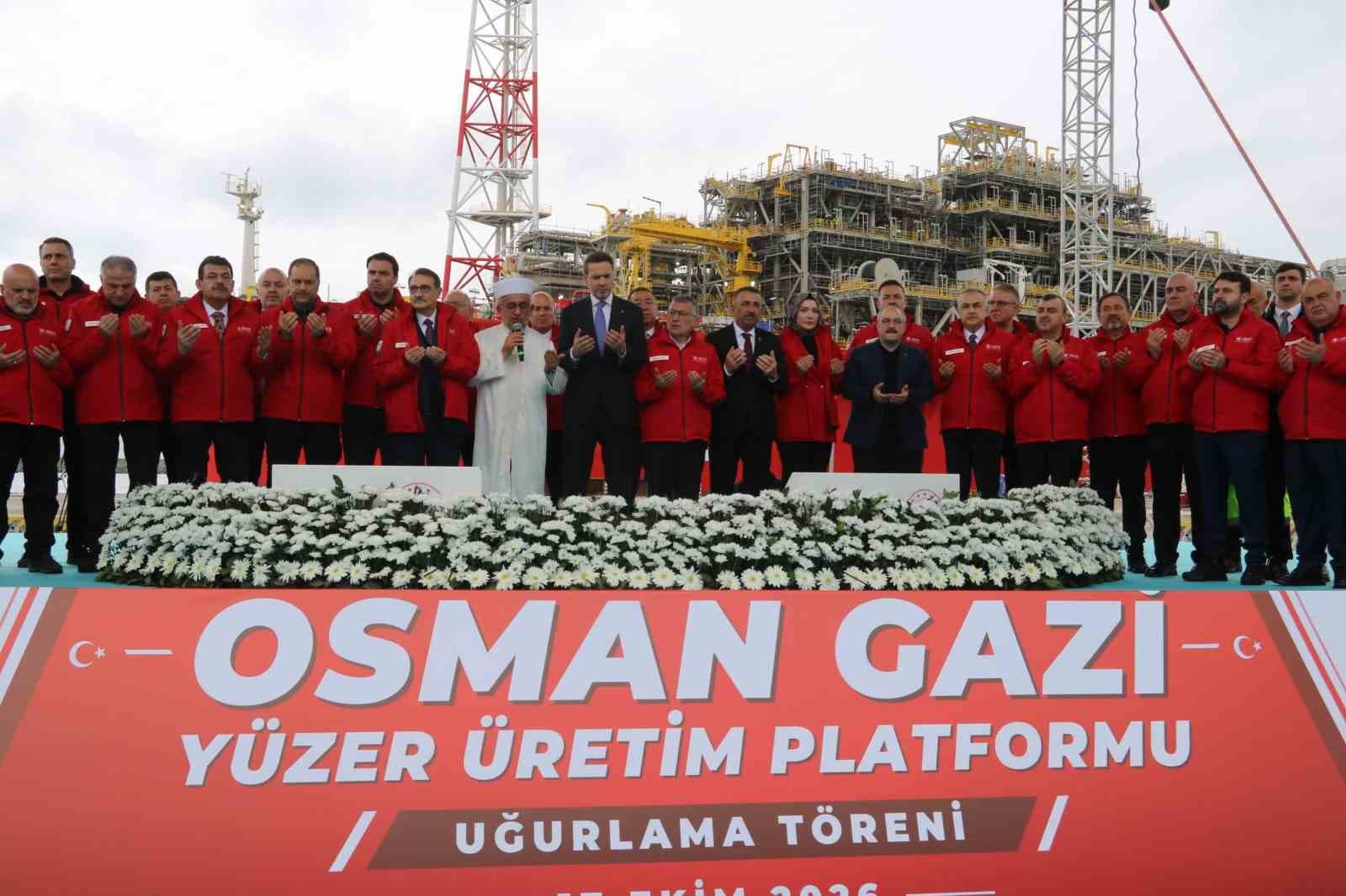Türkiye'nin İlk Yüzer Doğalgaz İşleme Tesisi Osman Gazi Göreve Başladı
