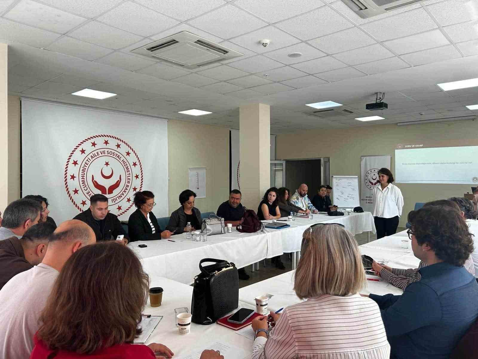 Muğla'da Kamu Çalışanlarına Sosyal İçerme Eğitimi Verildi