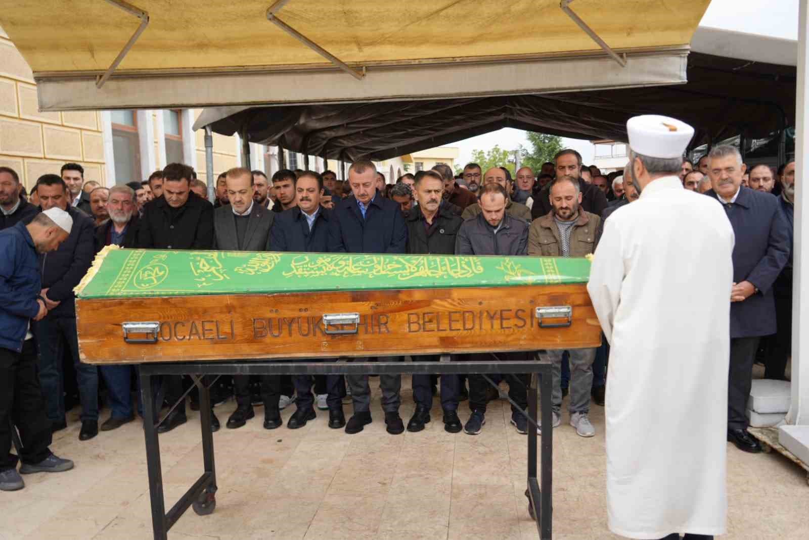 Sel Sularına Kapılan Eski Muhtar Mustafa Kedikli Son Yolculuğuna Uğurlandı