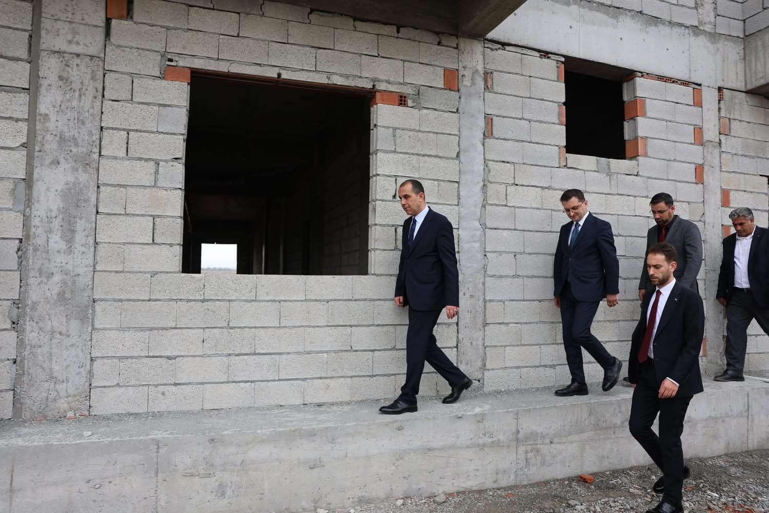 Vali Taşolar Aralık İlçesindeki Kamu Yatırımlarını Denetledi