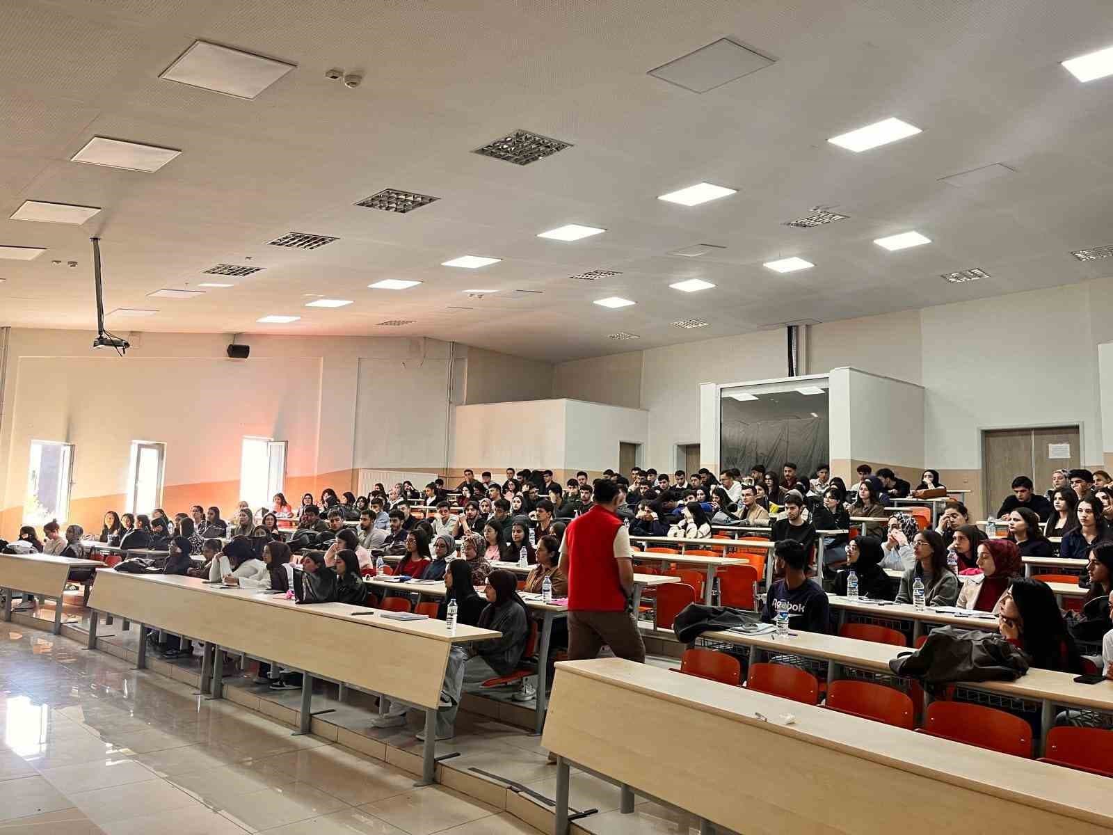Kafkas Üniversitesi Öğrencilerine Güvenlik Semineri
