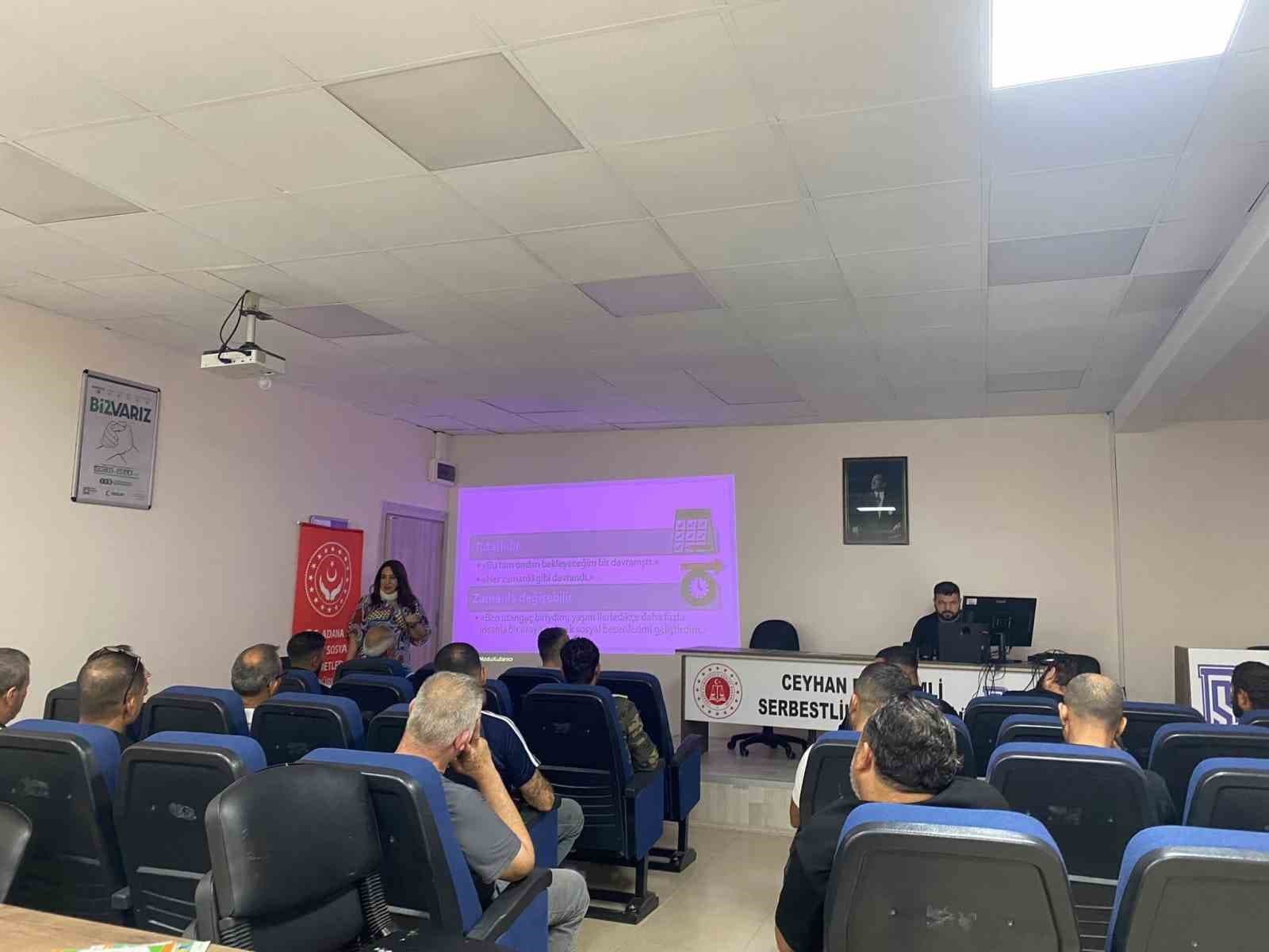 Adana'da Denetimli Serbestlik Yükümlülerine 'Kendini Bilmek' Eğitimi Verildi