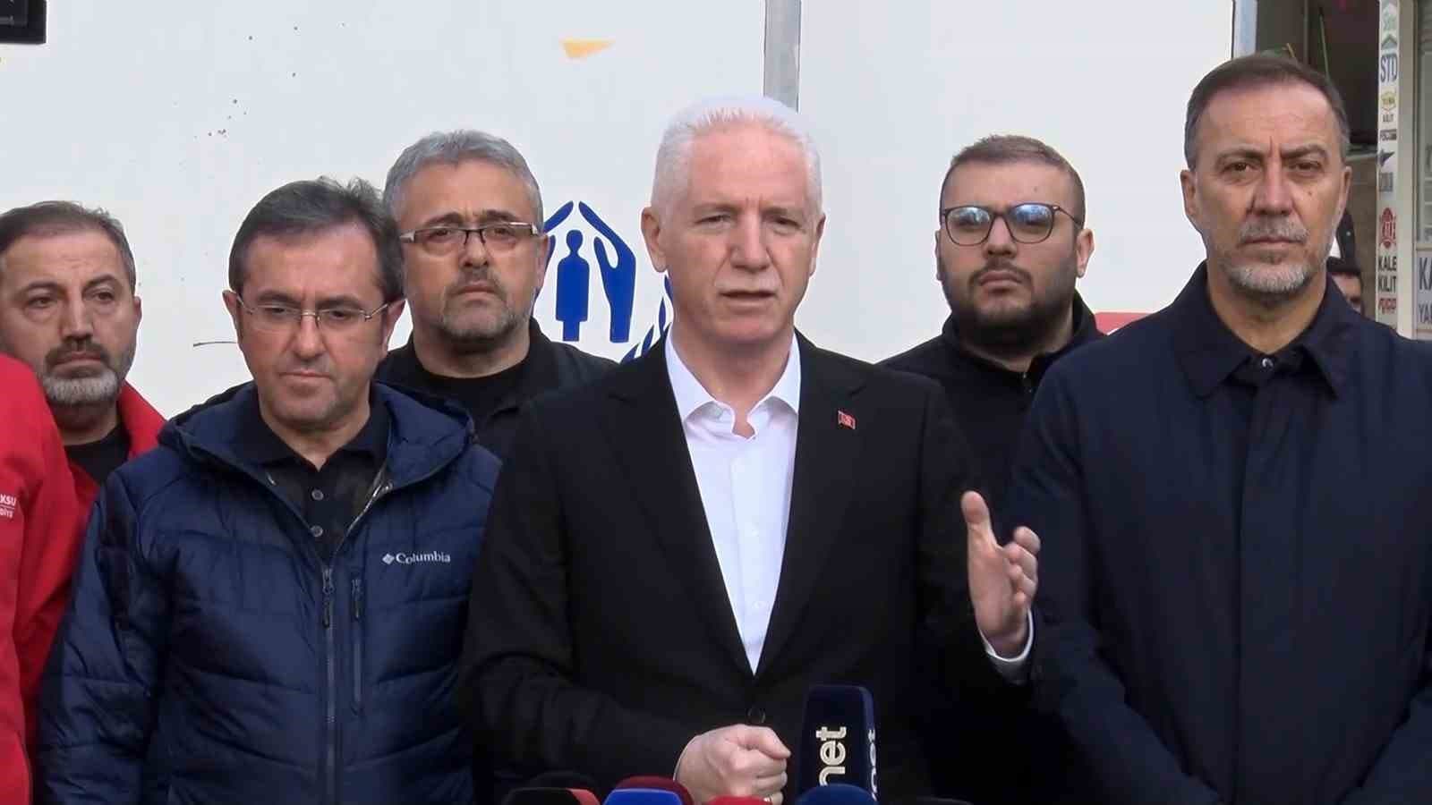 Vali Davut Gül Ayazağa'daki Sel Sonrası Çalışmaları İnceledi: Kayıplar Aranıyor, Yıkımlar Sürüyor