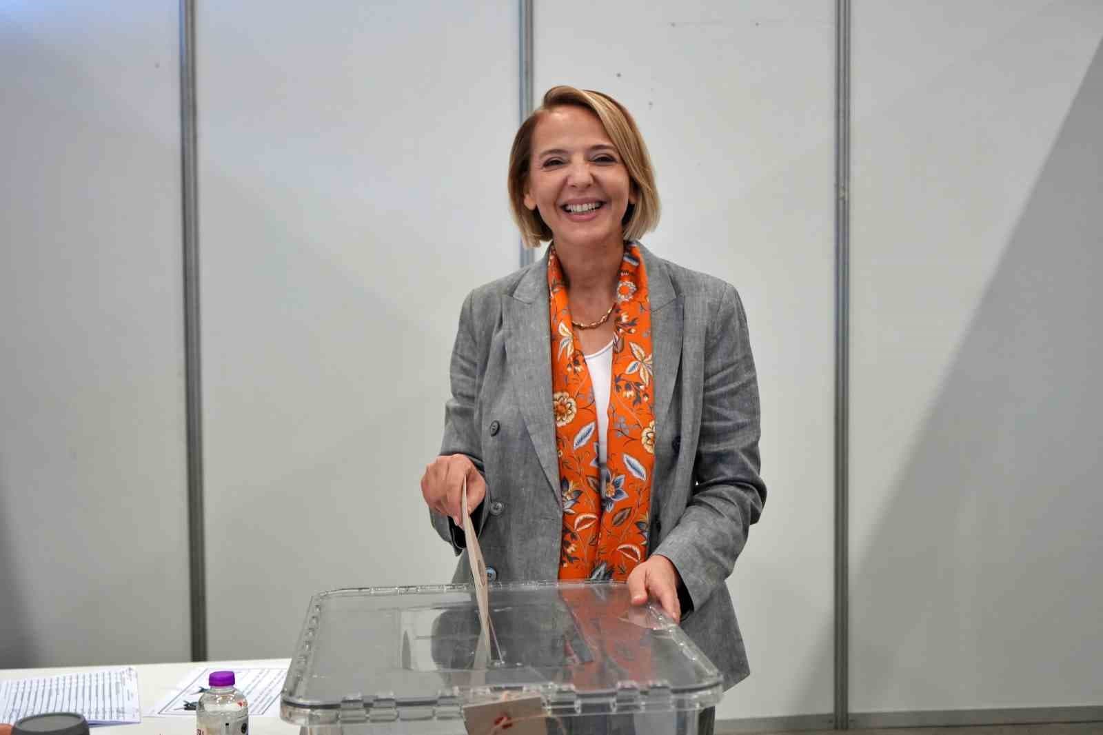 Antalya Ticaret ve Sanayi Odası'nda Seçim Heyecanı
