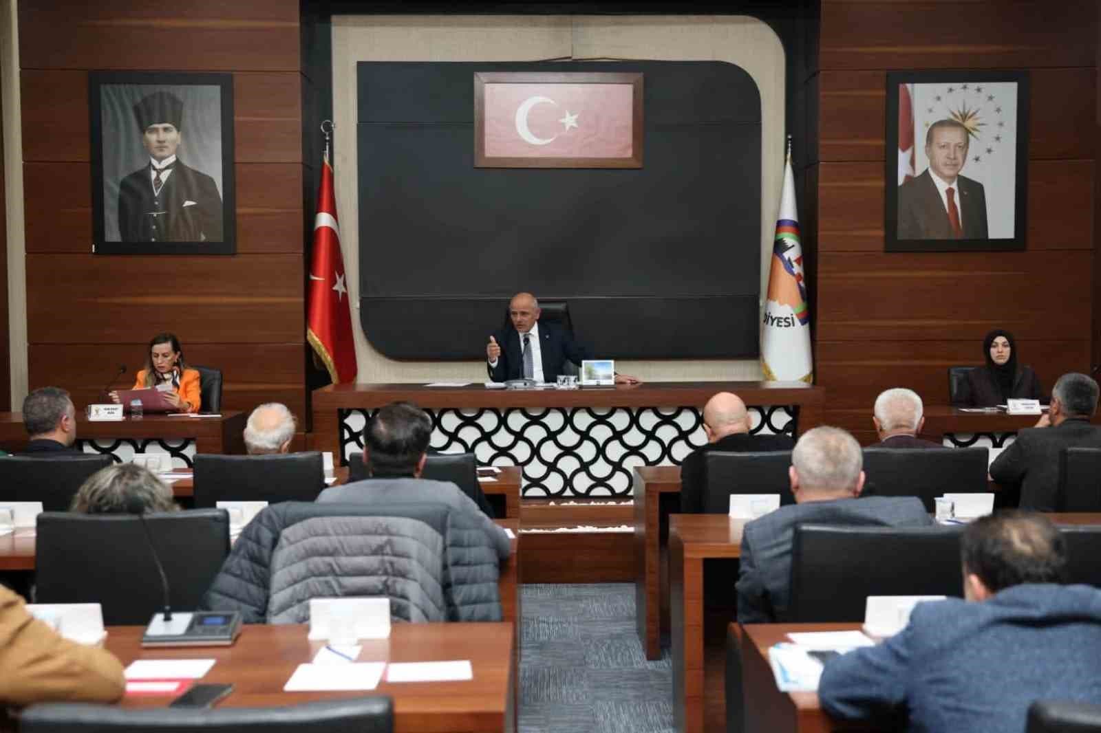 Körfez Belediyesi'nin 2027 Yılı Bütçesi 4 Milyar 292 Milyon Lira Olarak Belirlendi