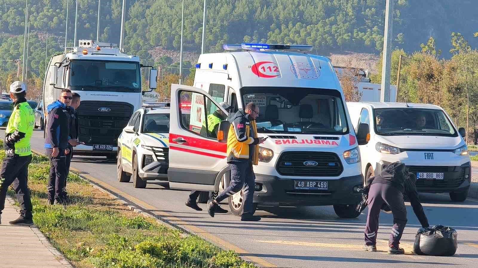 Muğla'da Trafik Kazası: Motosiklet Sürücüsü Yaralandı