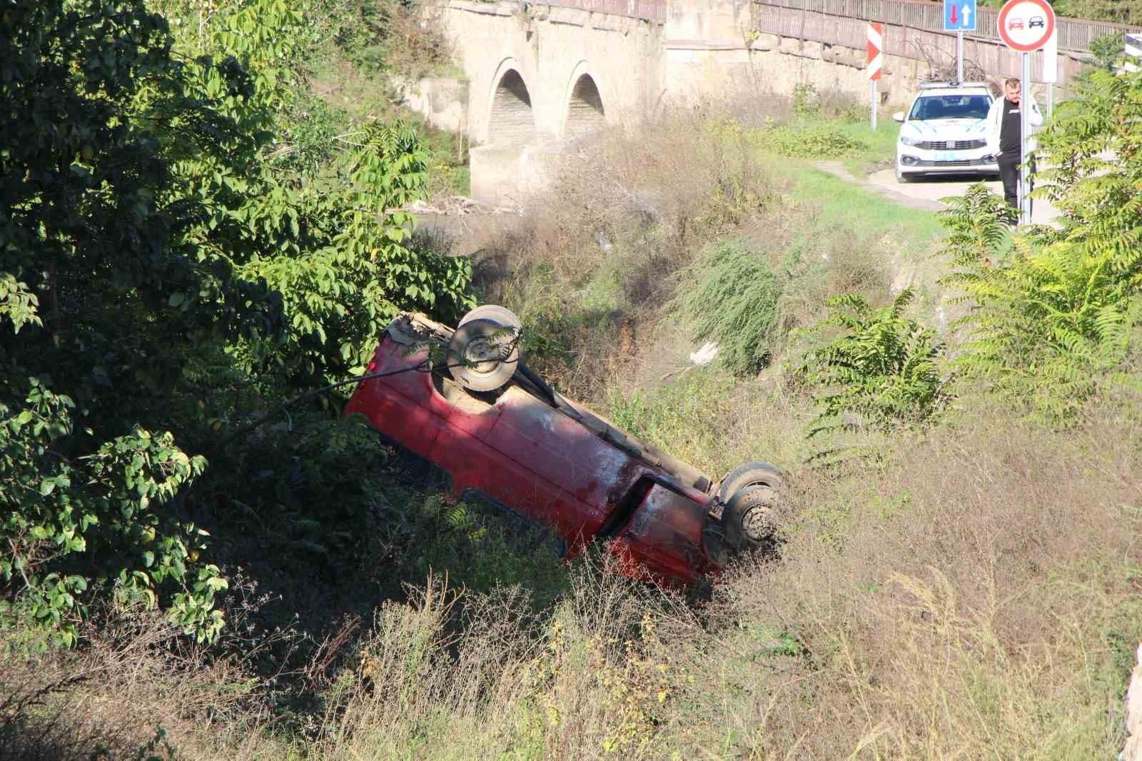 Amasya'da Minibüs Dereye Düştü: 9 Yaralı