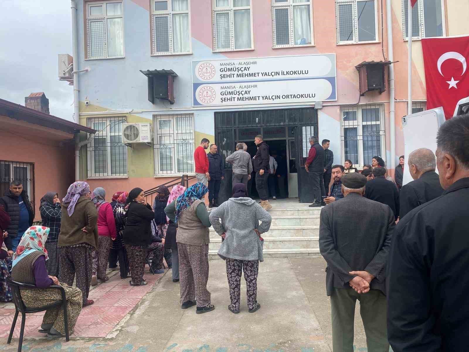 Okulda baygın bulunan 57 yaşındaki hizmetli hayatını kaybetti