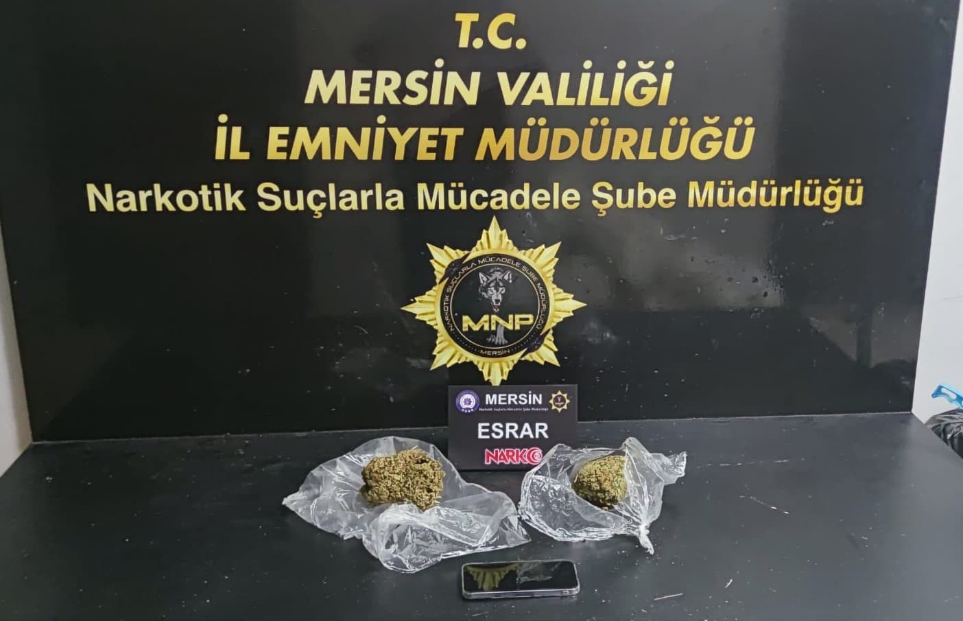 Uyuşturucu taciri 2 şüpheli yakalanıp tutuklandı