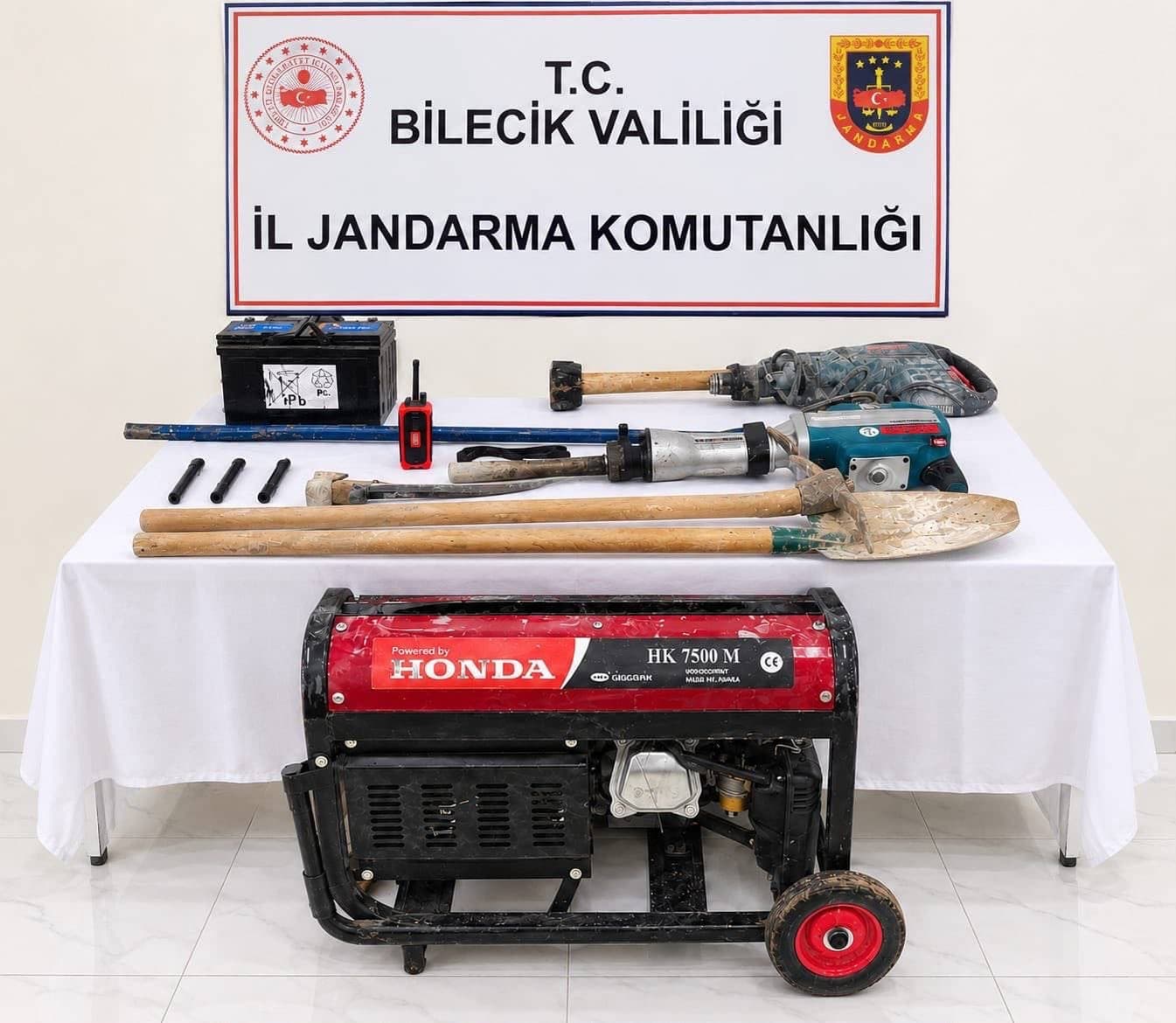 Bilecik’te define arayan 12 kişi suçüstü yakalandı