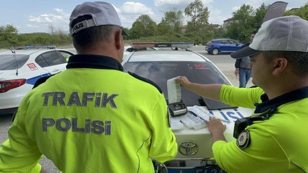 348’i hızdan bin 149 araç sürücüsüne ceza yazıldı