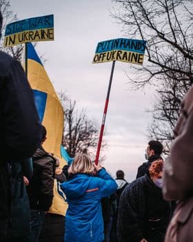 Moskova ve Berlin Hattında Ukrayna Zirvesi