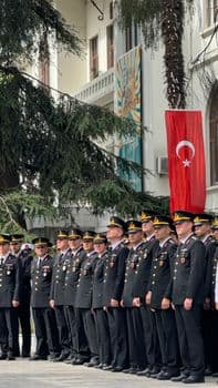 ABD Savunma Bakanı Hegseth'ten İran'a Nükleer Silah ve Hürmüz Boğazı Uyarısı