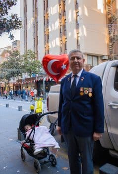 Efeler İlçe Milli Eğitim Müdürü Ali Çomruk Öğrencilerle Oyun Oynadı