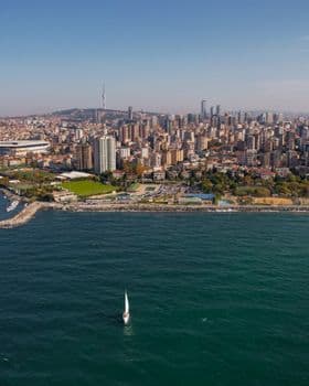 İstanbul'da Terör Örgütlerini Öven 14 Kişi Yakalandı