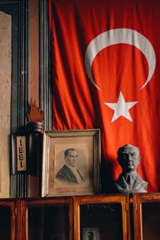 TCMB Başkanı Karahan: Fiyat İstikrarı İçin Sıkı Para Politikası Kararlılıkla Sürecek