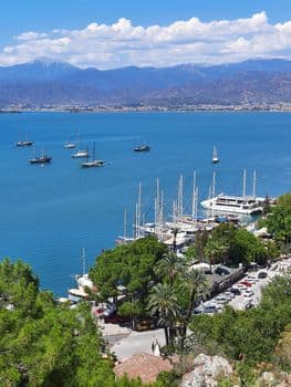 Yabancı Dijital Konaklama Platformlarına Yeni Düzenleme: TBMM Komisyonundan Geçti