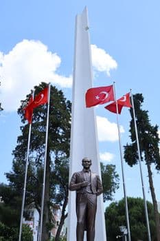 Bahçeli'den Türk Dünyası ve Türkiye Yüzyılı Vurgusu